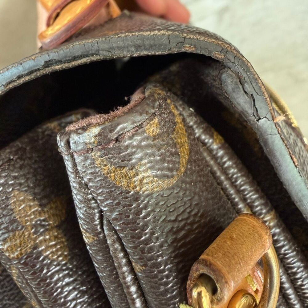 Authentic LOUIS VUITTON METIS Pochette Flap Monogram Leather Top Handle - Picture 12 of 16